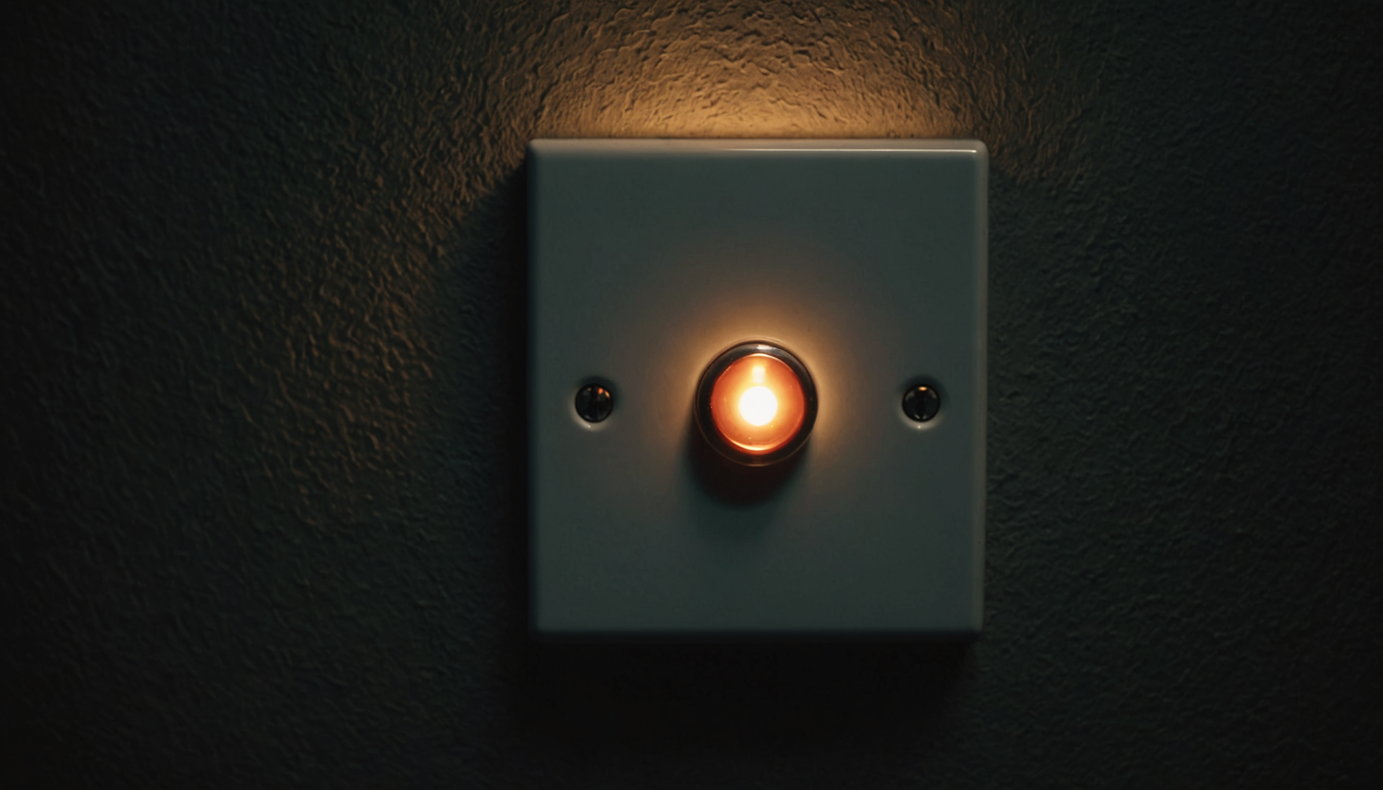 What to Do About a Buzzing Light Switch or Outlet